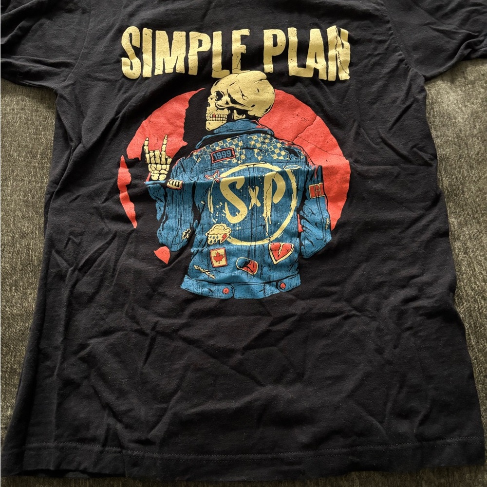 Simple Plan 2025 Tour T-Shirt - SIZE MEDIUM